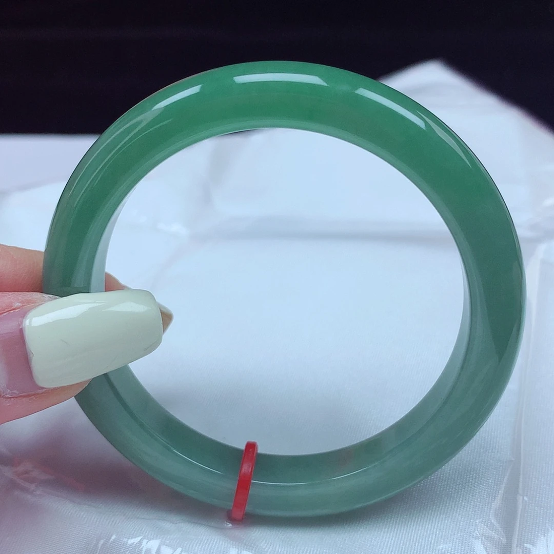 翡翠手镯未镶嵌51-52圈