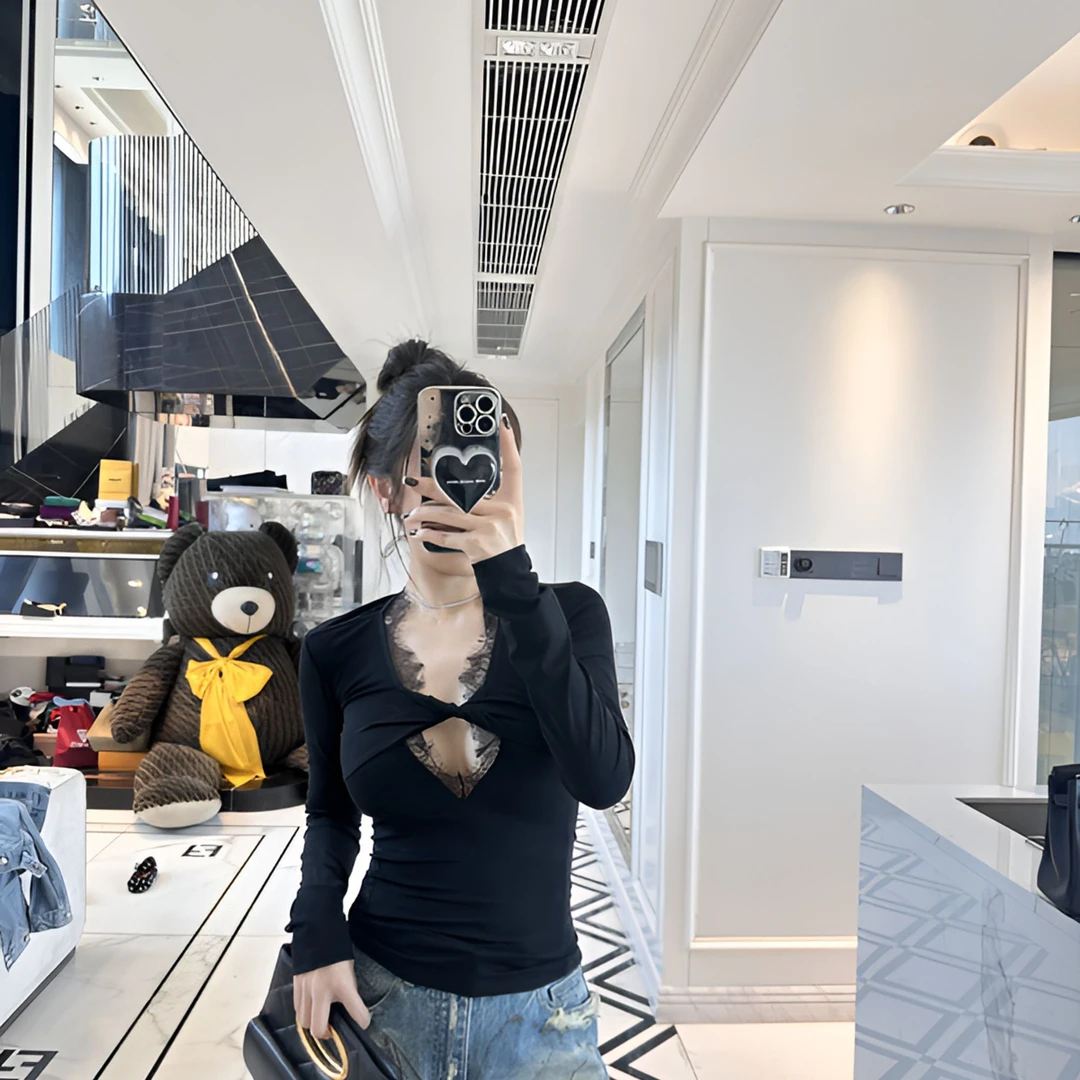 小众设计师款蕾丝打底衫