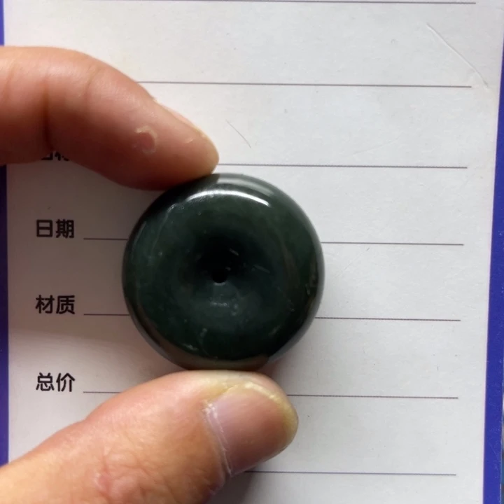 老***童和田玉未镶嵌颈饰