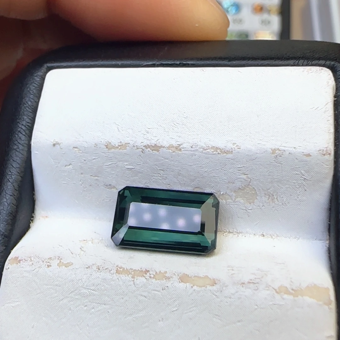 未镶嵌珠宝半成品碧玺天然 2.75克拉
