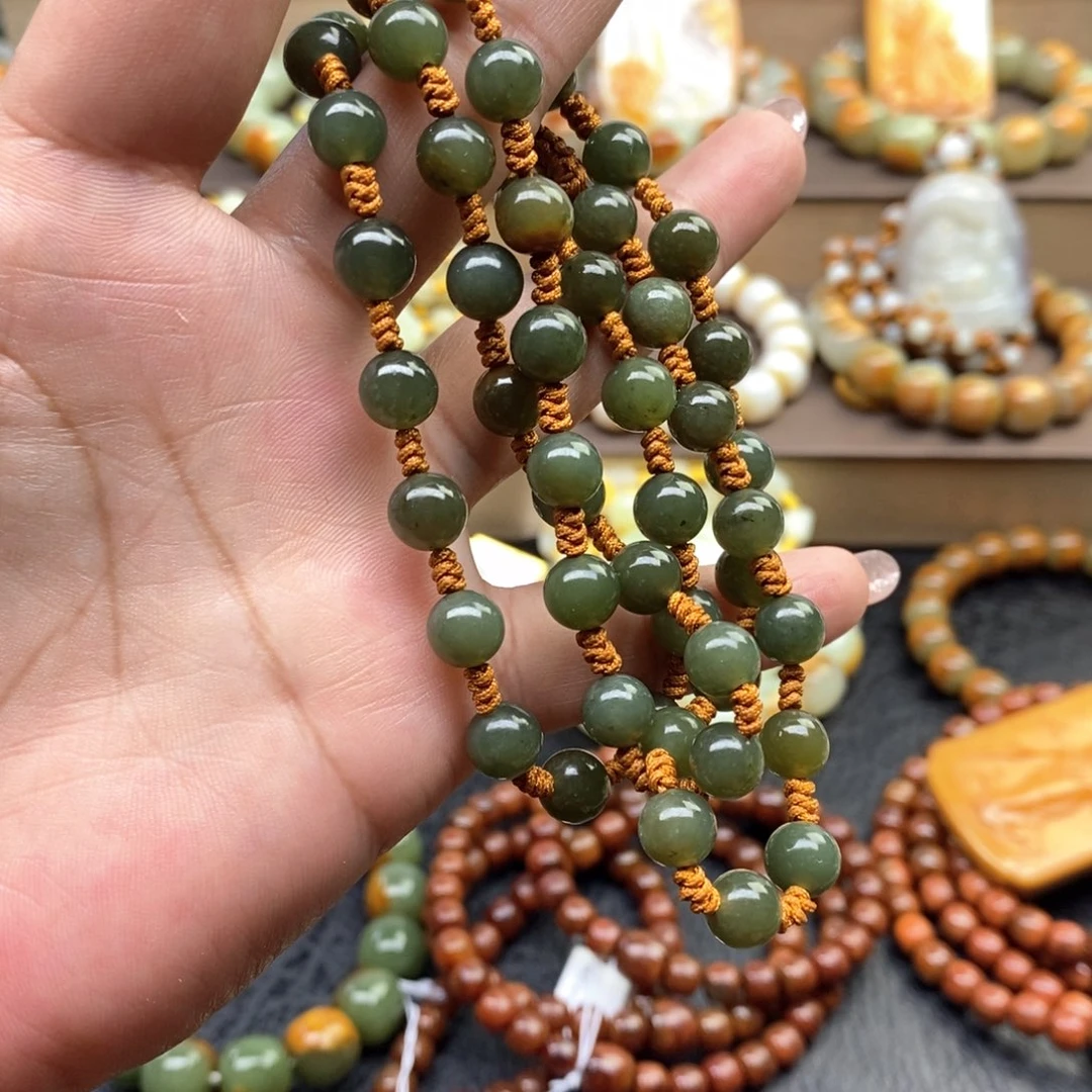 快***你透闪石质玉未镶嵌手链