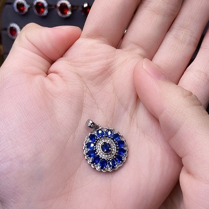 蓝宝石银S925镶嵌吊坠(赠链)