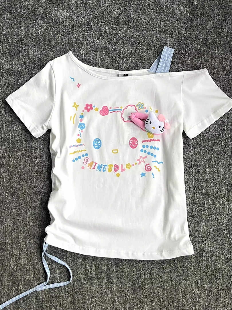小众可爱HelloKitty猫斜肩短袖t恤女甜美风可爱减龄露肩短款上衣
