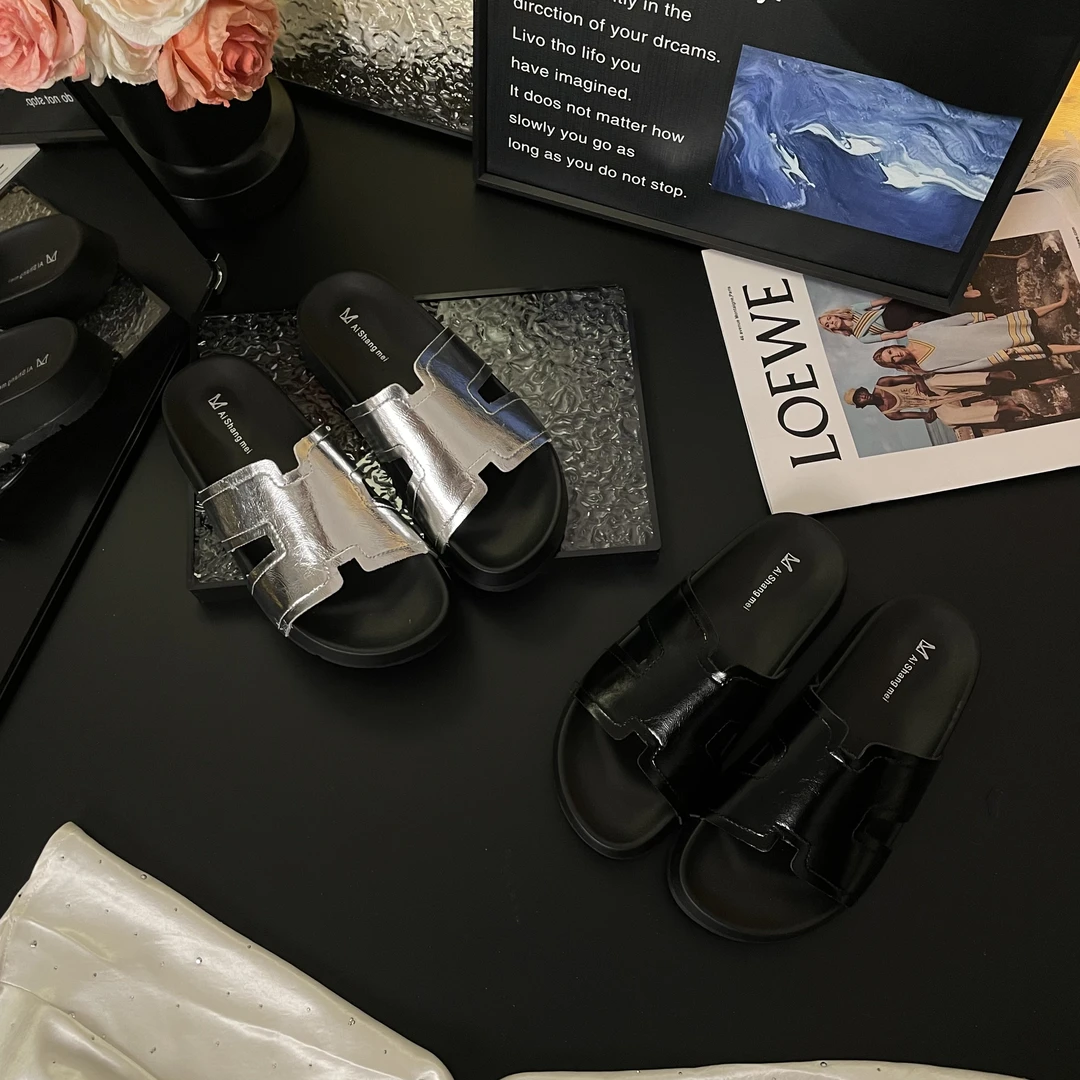 软糯Q弹~！好质感小众设计交叉拖鞋女软软外穿夏季ins沙滩凉拖鞋