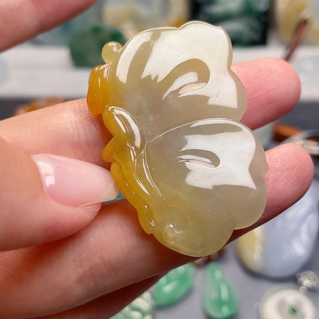 翡翠戒指未镶嵌花仙子