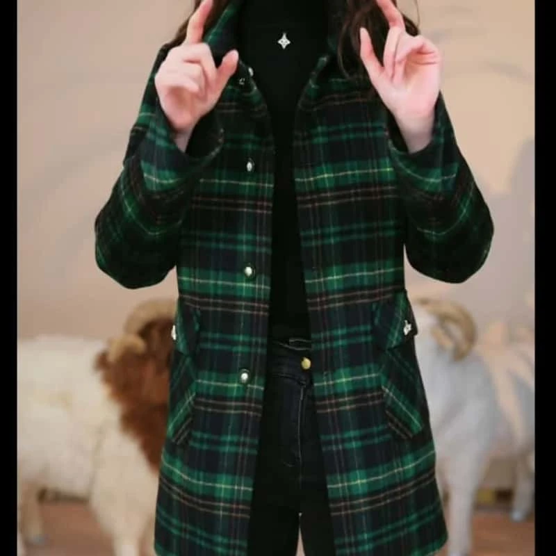 2024冬季新款时尚白鸭绒中年妈妈装双面可穿格子修身显瘦羽绒外套