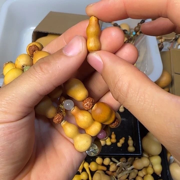 顽***咪葫芦打孔后不退不换！