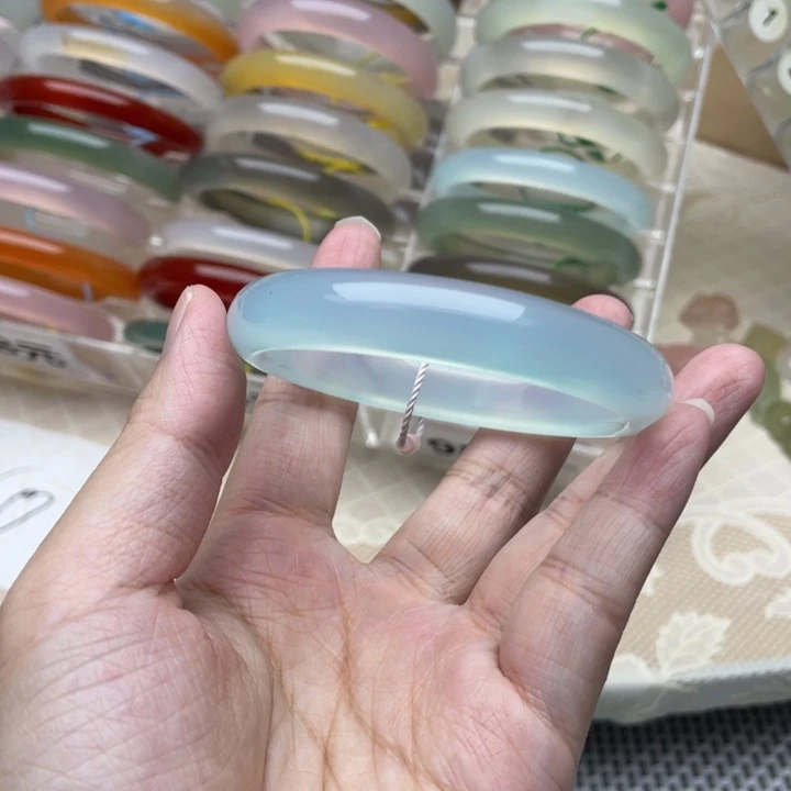 玛瑙/玉髓未镶嵌手镯55圈口