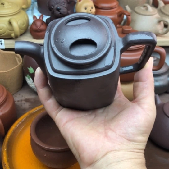 紫砂茶壶天青泥混方牛盖330豪升左右