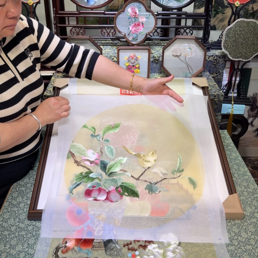 刺绣手工苏绣工艺制作技艺精湛
