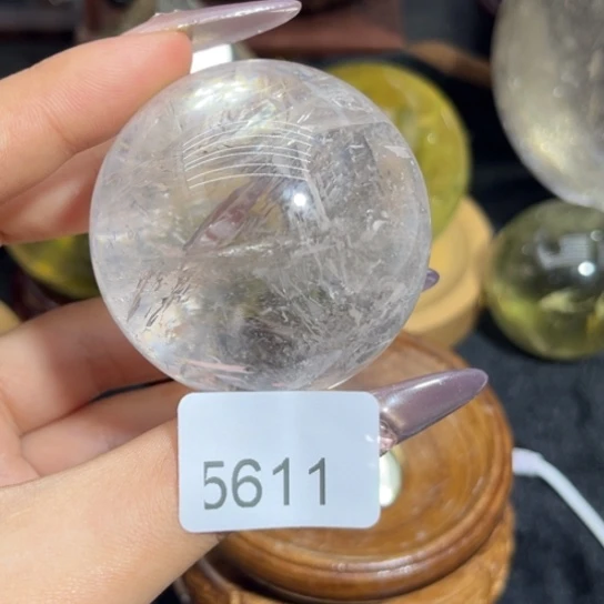 【闪购商品】水晶大型摆件（非配饰）未镶嵌香****?