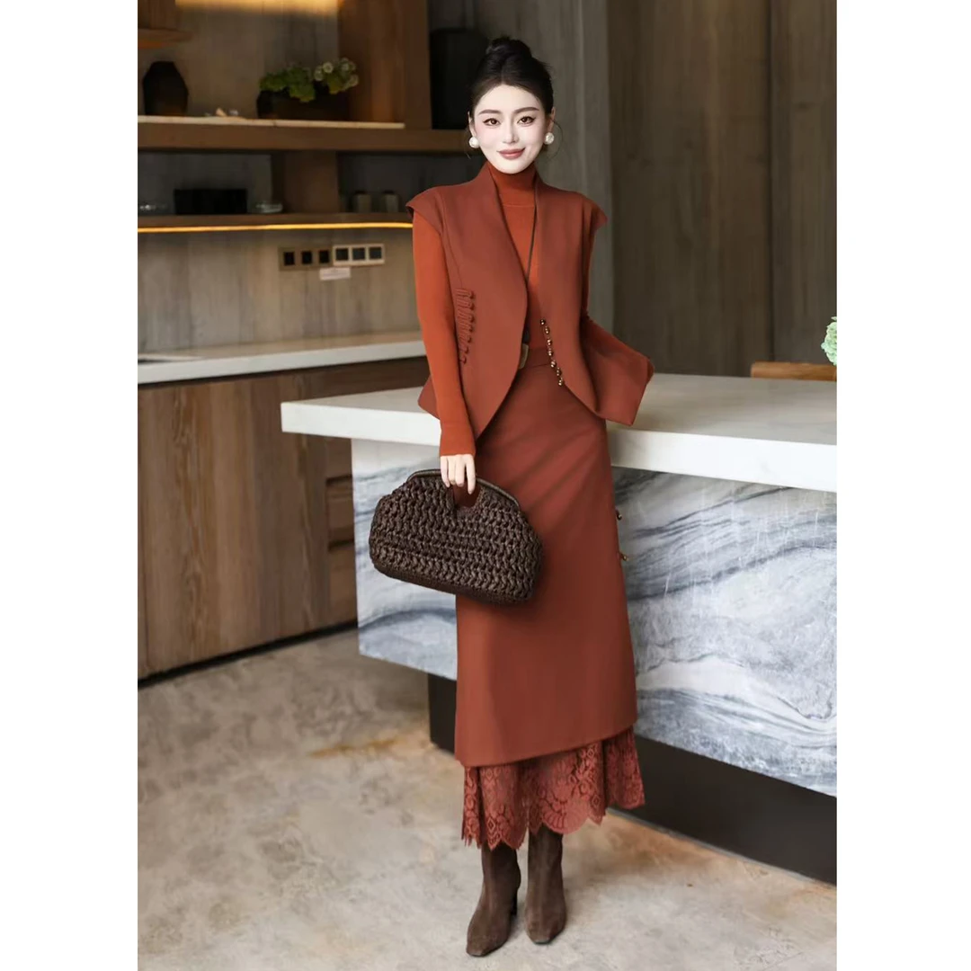 高端轻熟风优雅气质套装女设计感拼接蕾丝半裙收腰马甲针织三件套