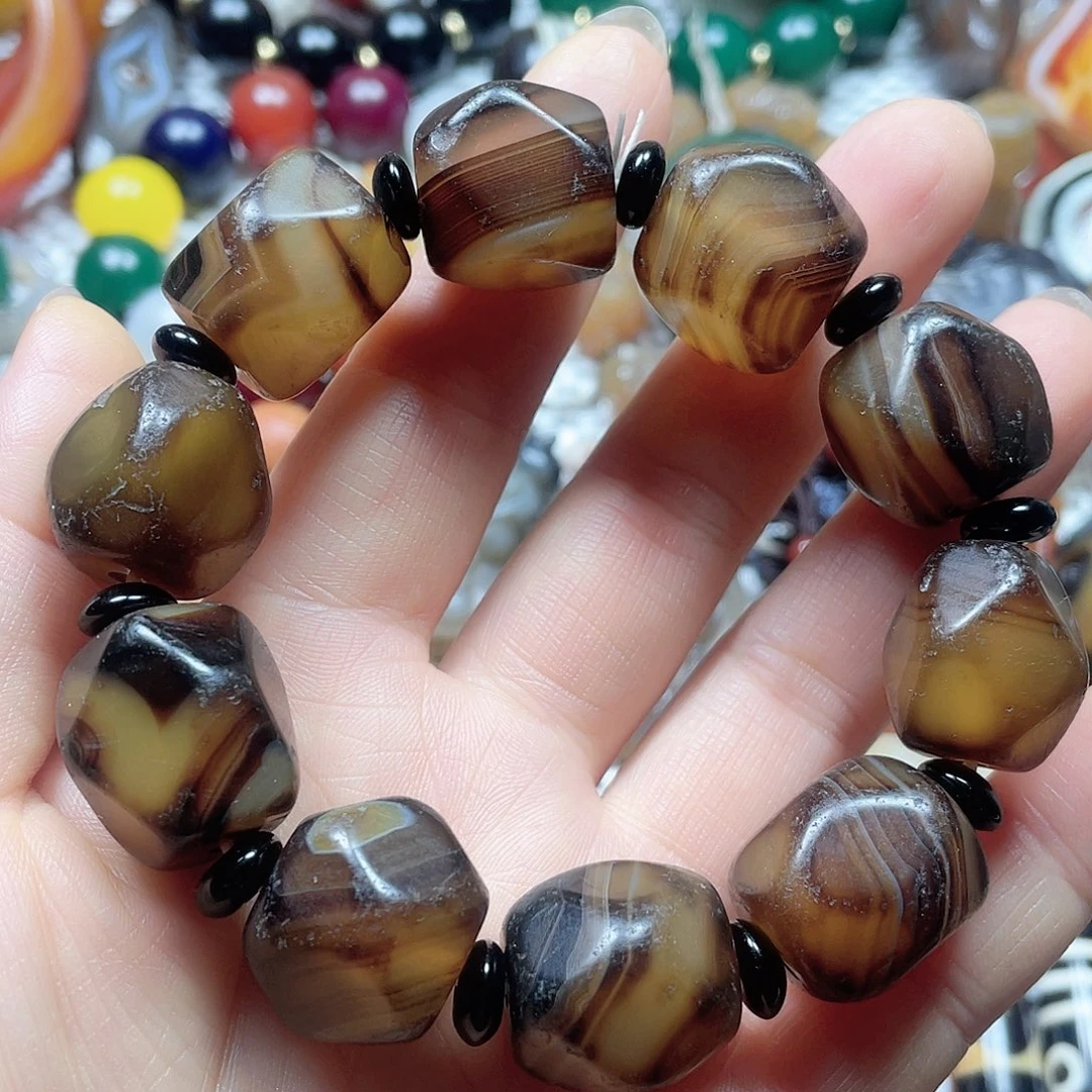 玛瑙/玉髓挂件未镶嵌