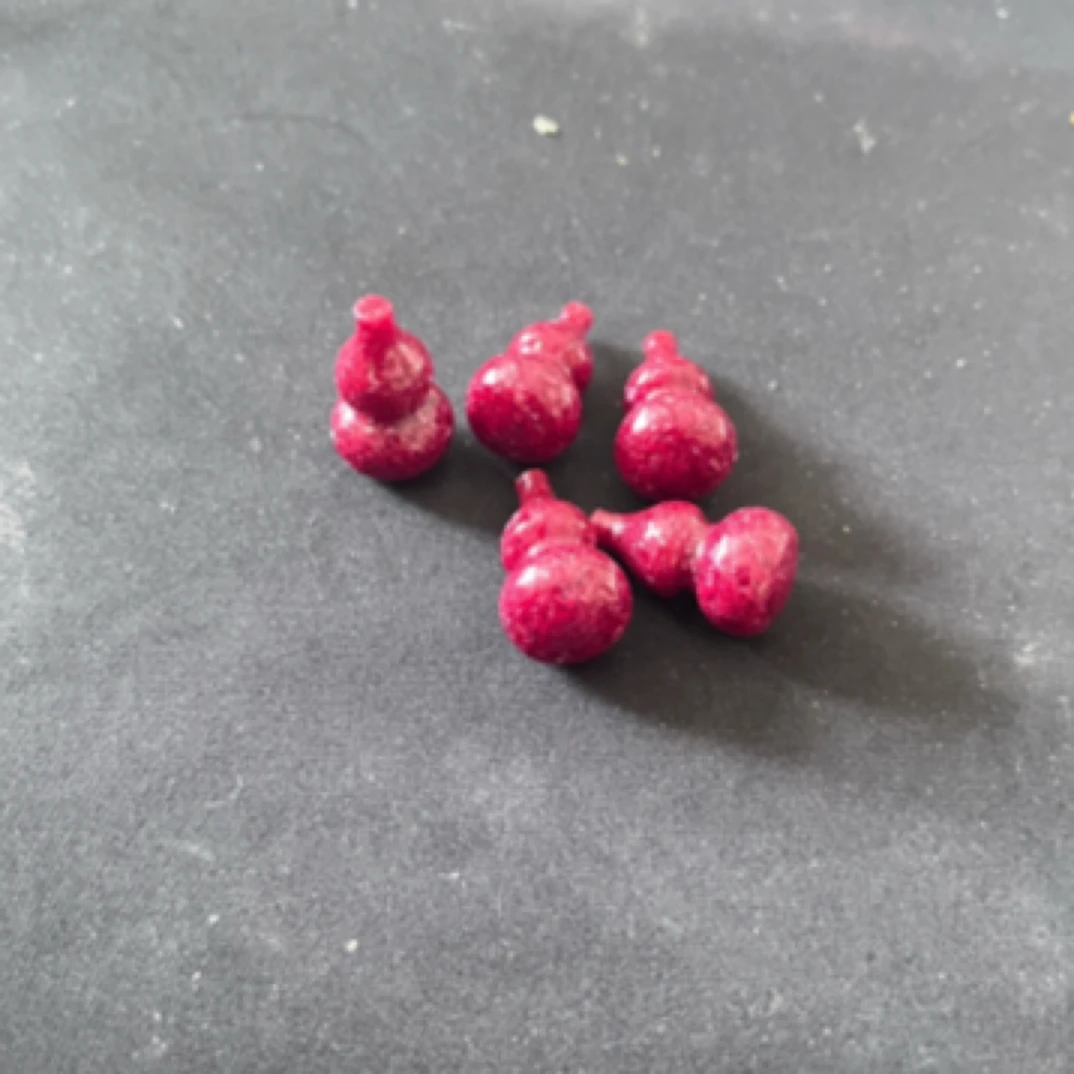 含辰砂工艺品3号井保真、保天然晶体颗粒全透小葫芦吊坠9克左右