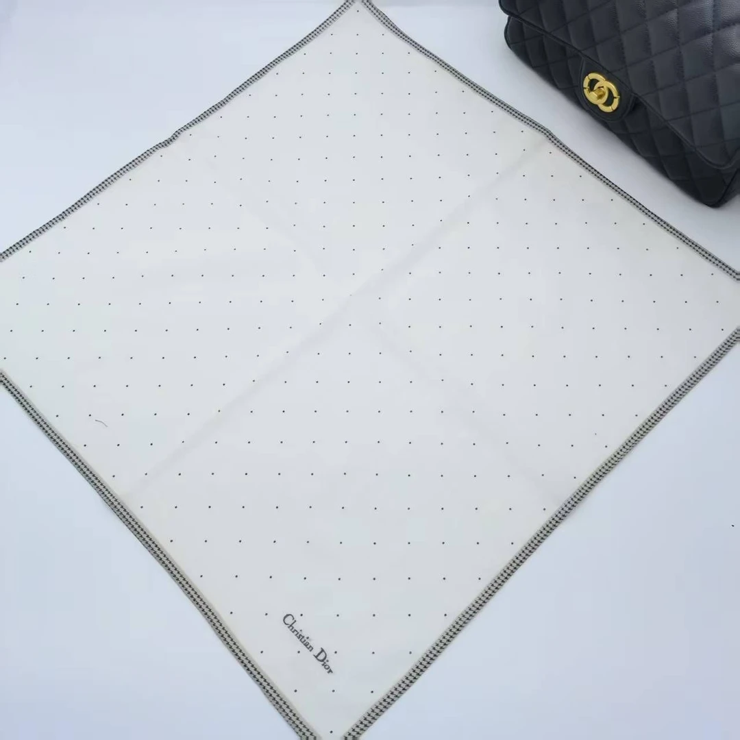 99新 DIOR/迪奥 海囤/迪奥/丝巾/yy07673
