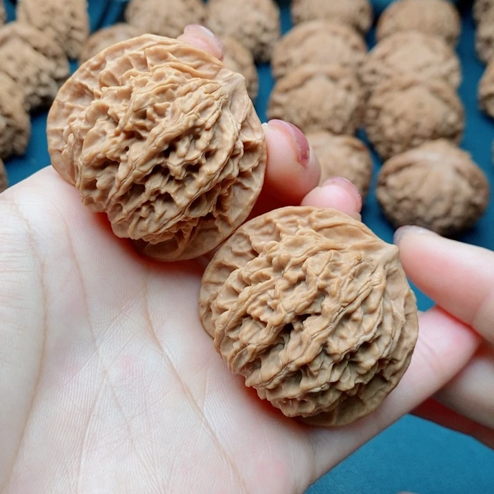 文玩核桃吊坠盘龙纹43