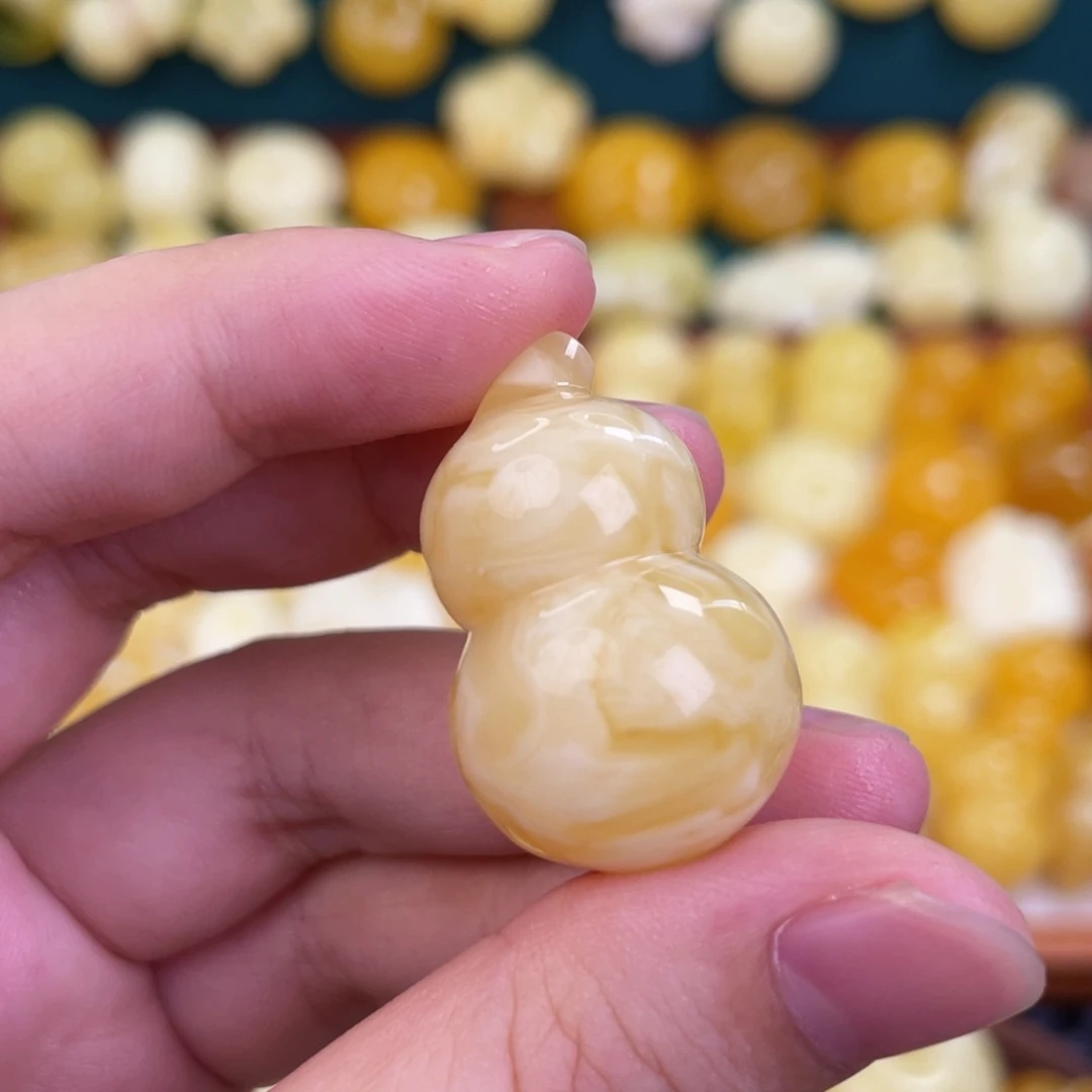 露***棒未镶嵌吊坠(赠链)蜜蜡