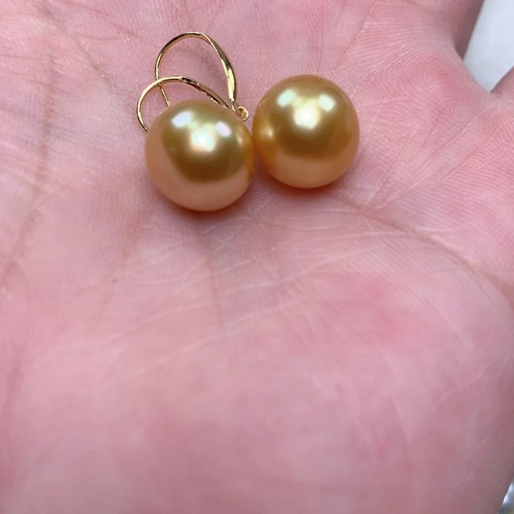 18K金镶嵌耳饰海水珍珠