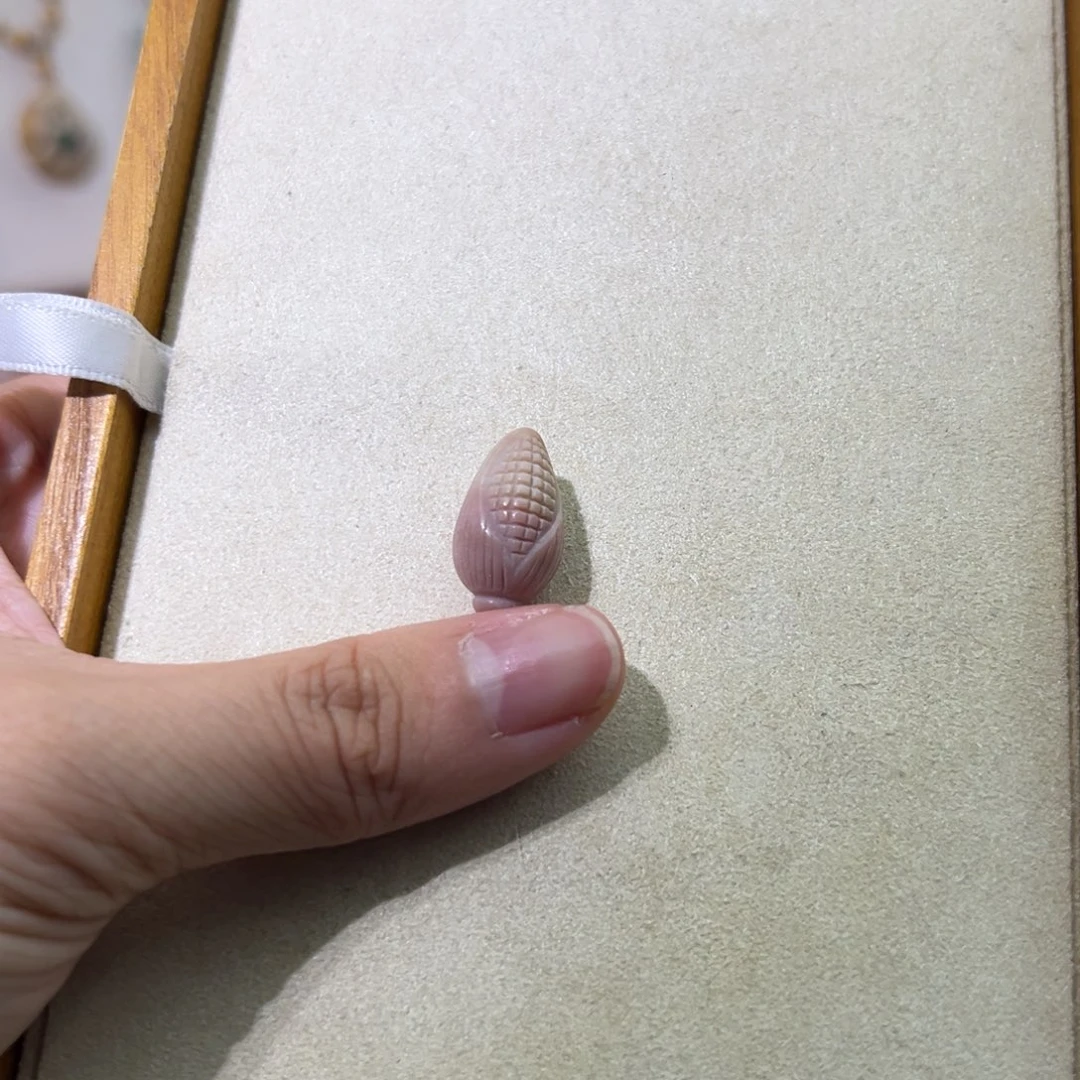 米***粒石英质玉未镶嵌颈饰