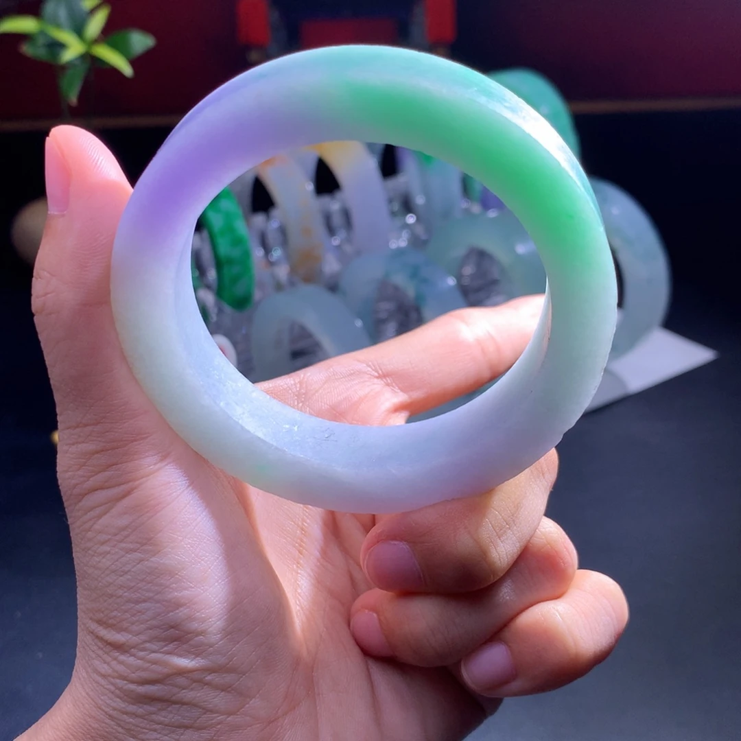 未镶嵌翡翠手镯定制翡翠