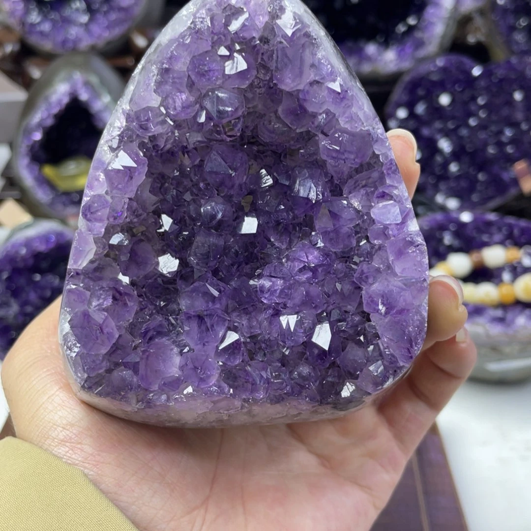 水晶大型摆件（非配饰）未镶嵌