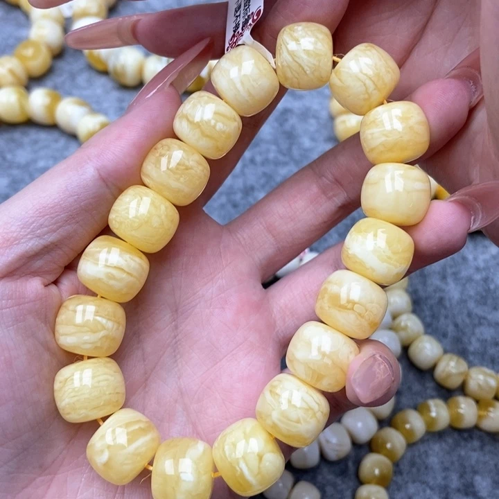 琥珀未镶嵌珠宝奇石14