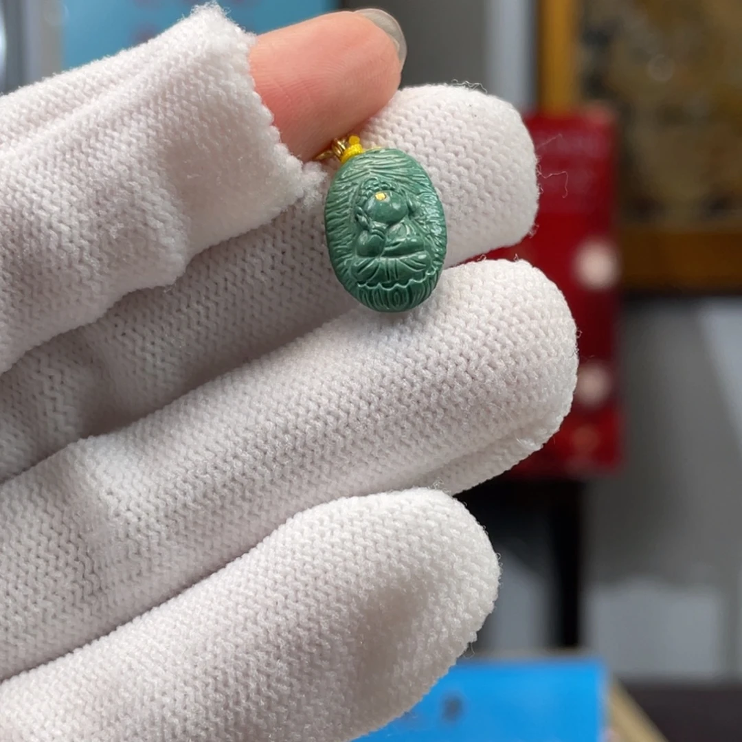 绿松石未镶嵌挂件