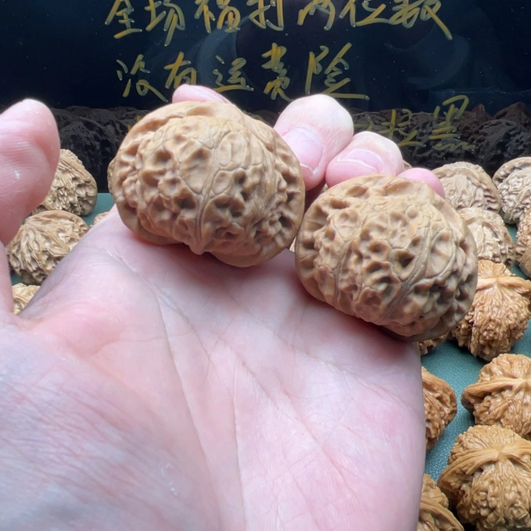 核桃把件笔**王41全品肉球宫灯