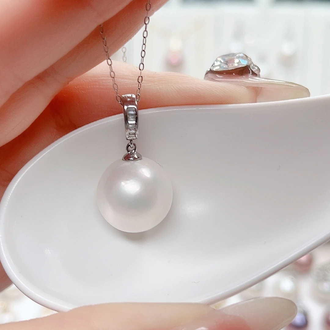 淡水珍珠吊坠(赠链)合金
