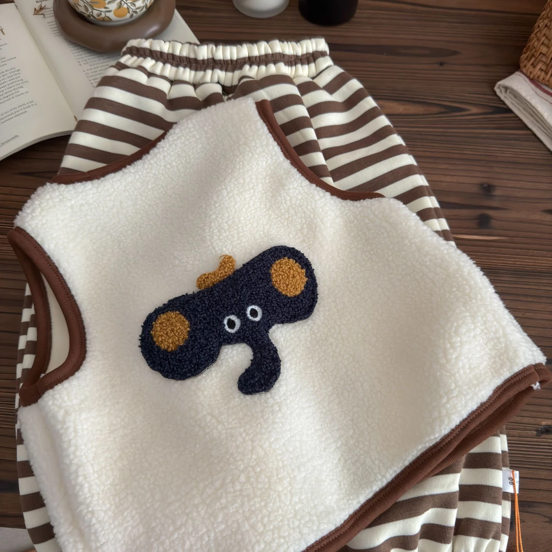 【百搭神奇】2024秋冬儿童新款可爱小众男女童羊羔绒马甲外穿背心