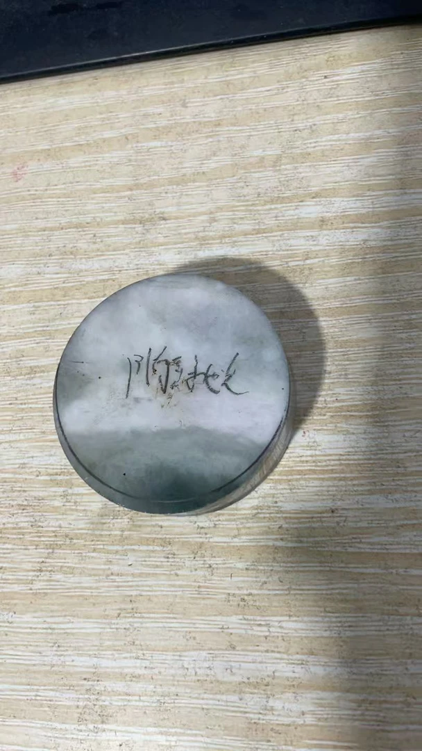 天然独山玉定制挂件