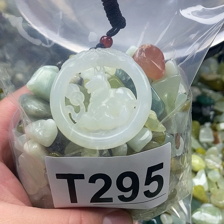 未镶嵌蛇纹石玉鱼缸石