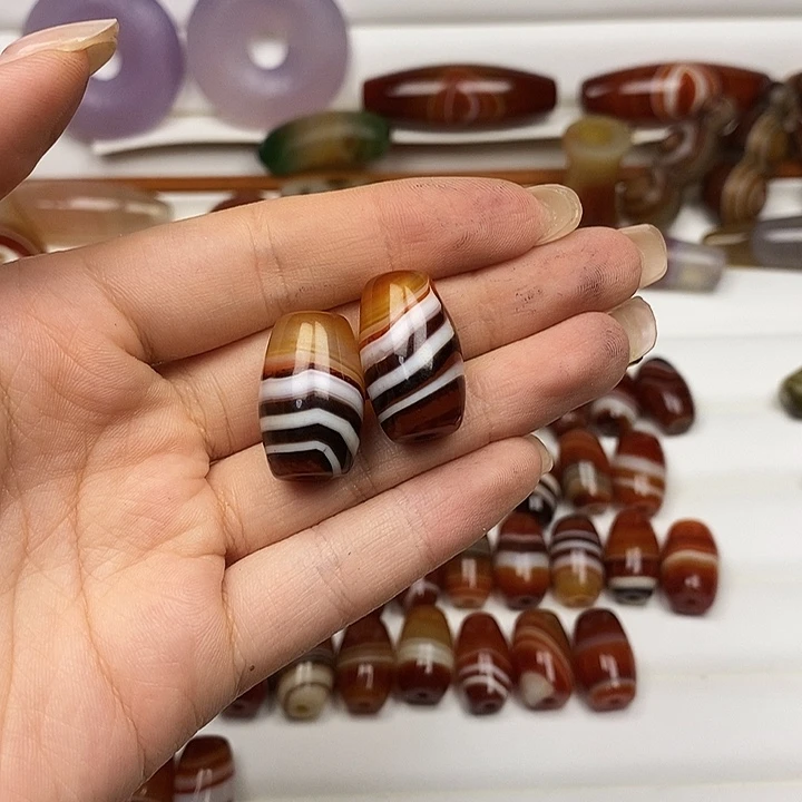 雨***泽合金玛瑙/玉髓珠宝半成品