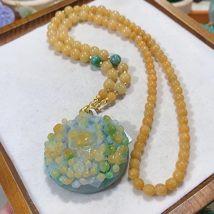 翡翠未镶嵌颈饰翡翠吊坠