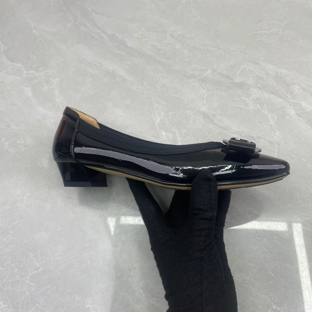 单鞋女 (牛皮)11060 （孤品）f区37/39码