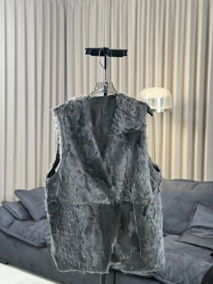 【柳青女装】2025冬季新款罗马灰皮毛马甲9779