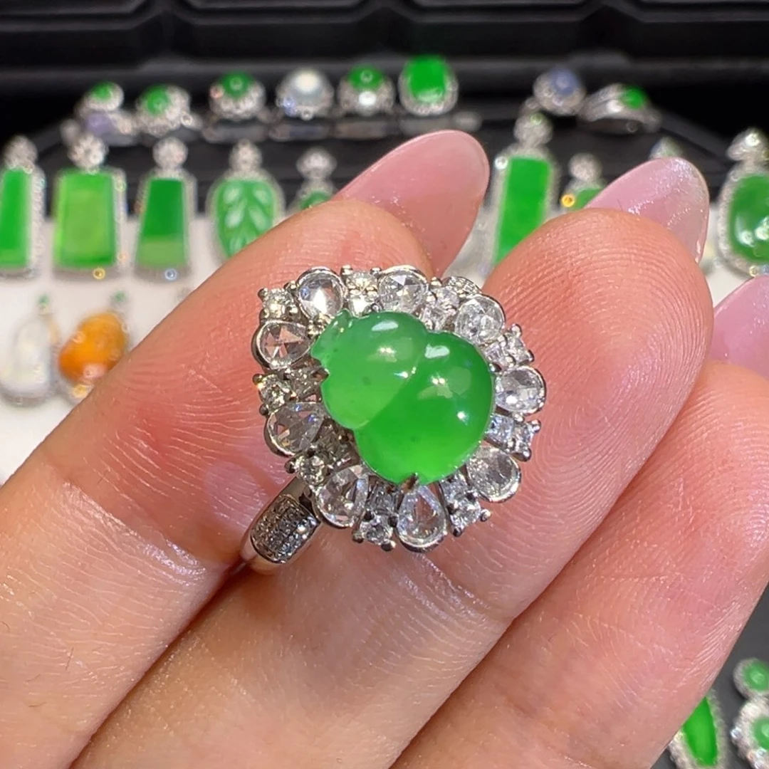 翡翠戒指18K金镶嵌收到货48小时鉴赏期