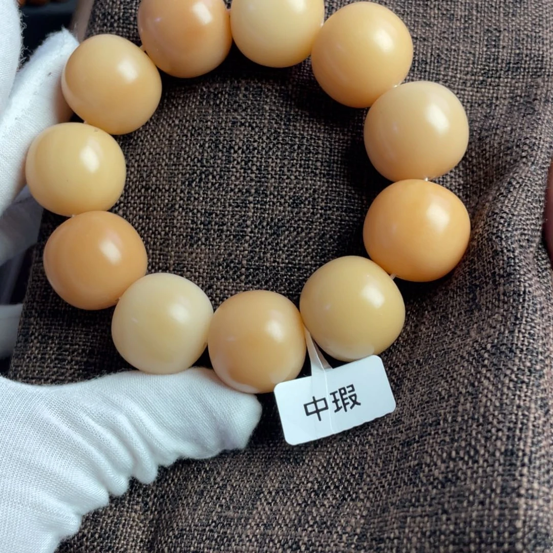 吊坠菩提根/象牙果2.4，中瑕，落地果