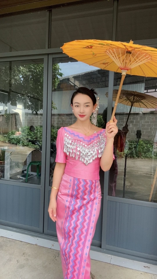 景颇成品套装气质