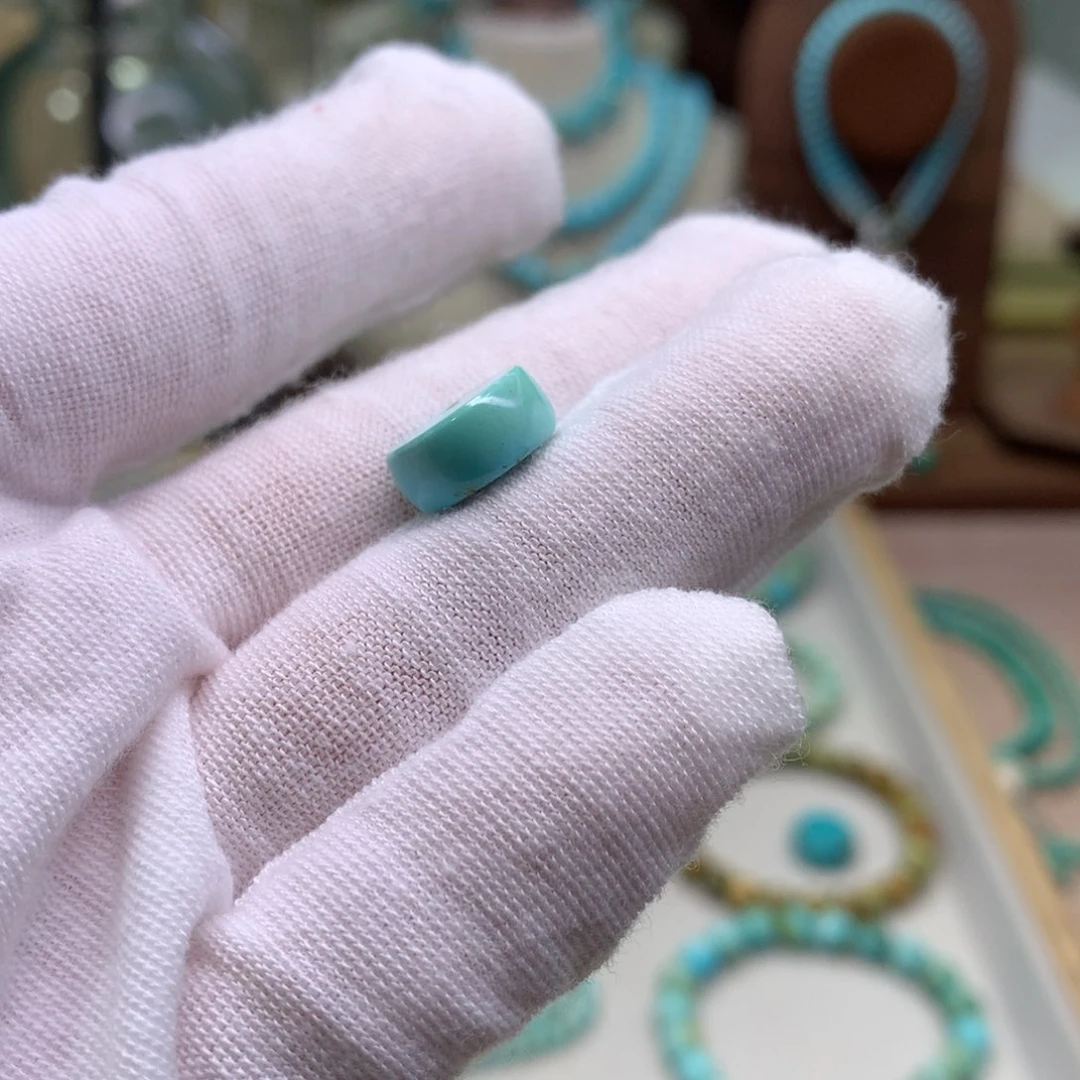 绿松石配饰未镶嵌