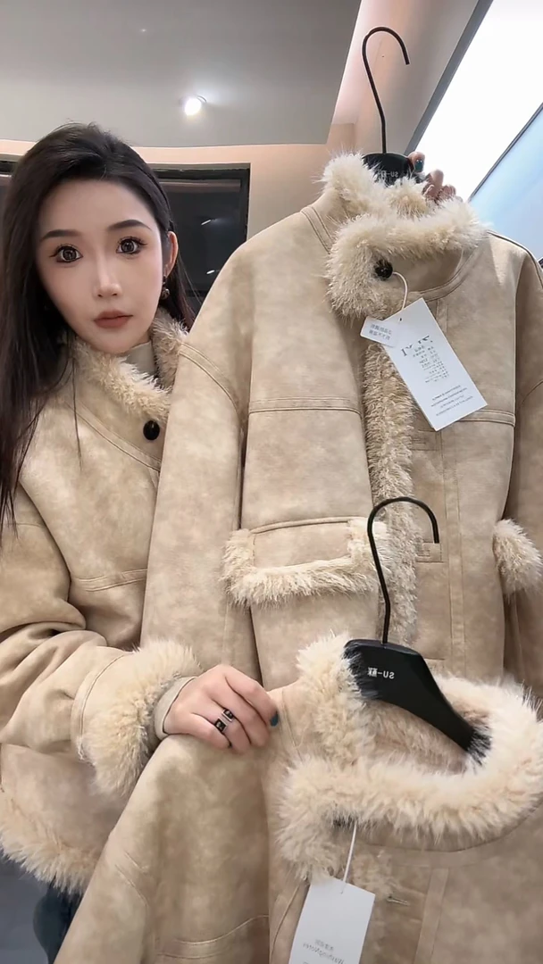 ZX539新款皮毛一体2024冬加厚毛外套女短款小个子冬季外套