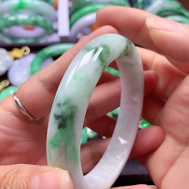未镶嵌手镯翡翠翡翠