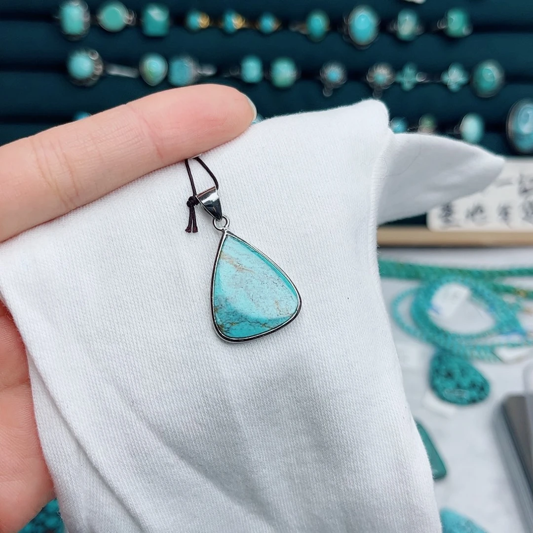 绿松石未镶嵌绿松石