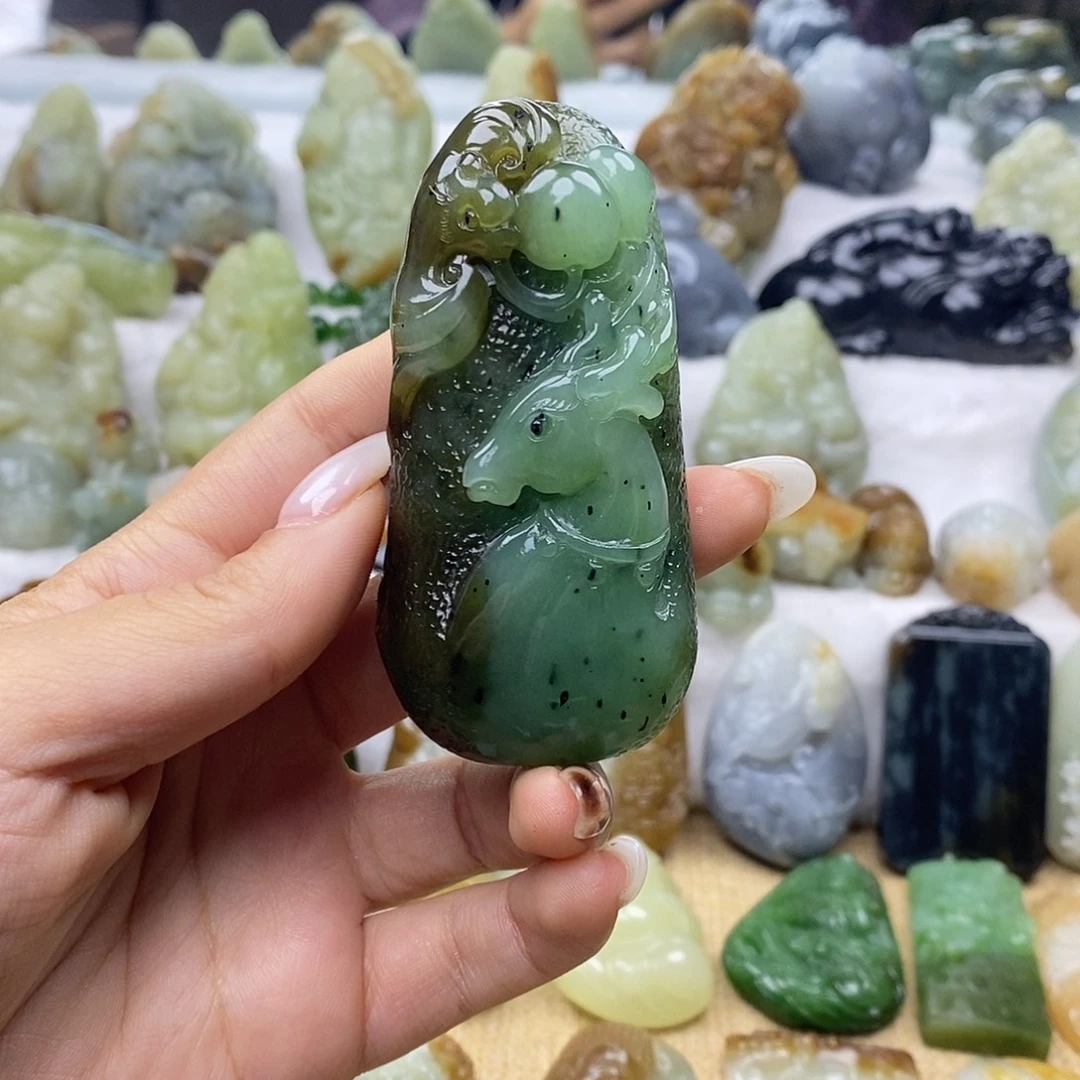 和田玉未镶嵌颈饰