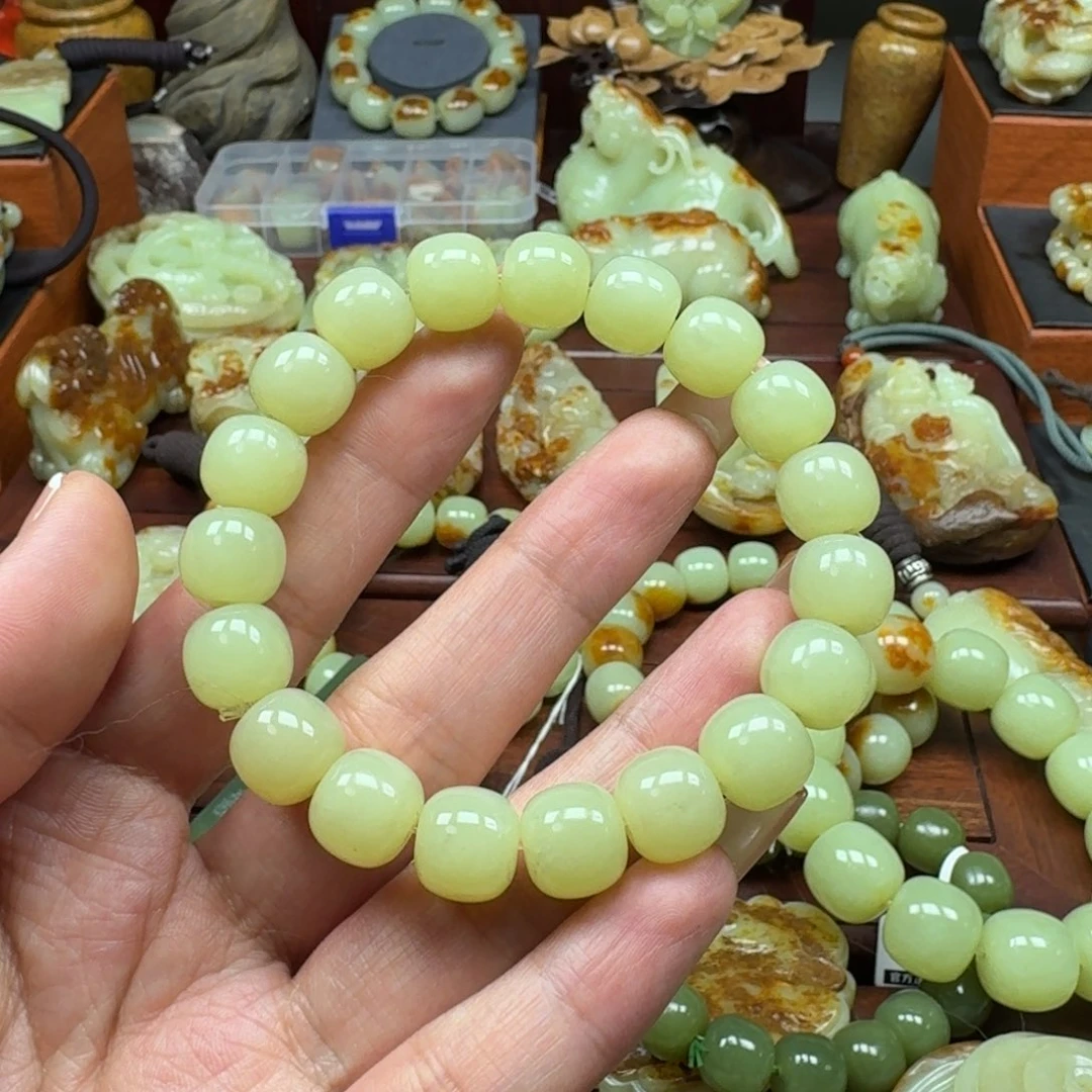 了***凡岫岩老玉（透闪石质玉）未镶嵌手链