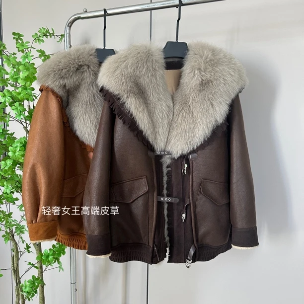 设计师复古风狐狸毛领皮毛一体外套