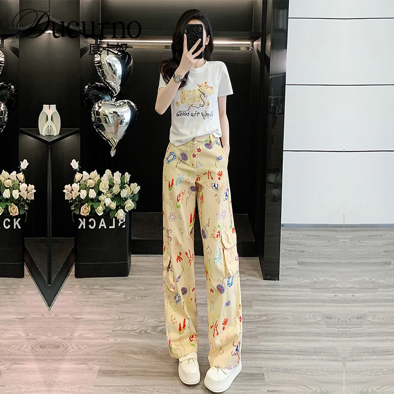 炸街休闲运动套装女夏减龄洋气正肩卡通T恤小众工装阔腿裤两件套