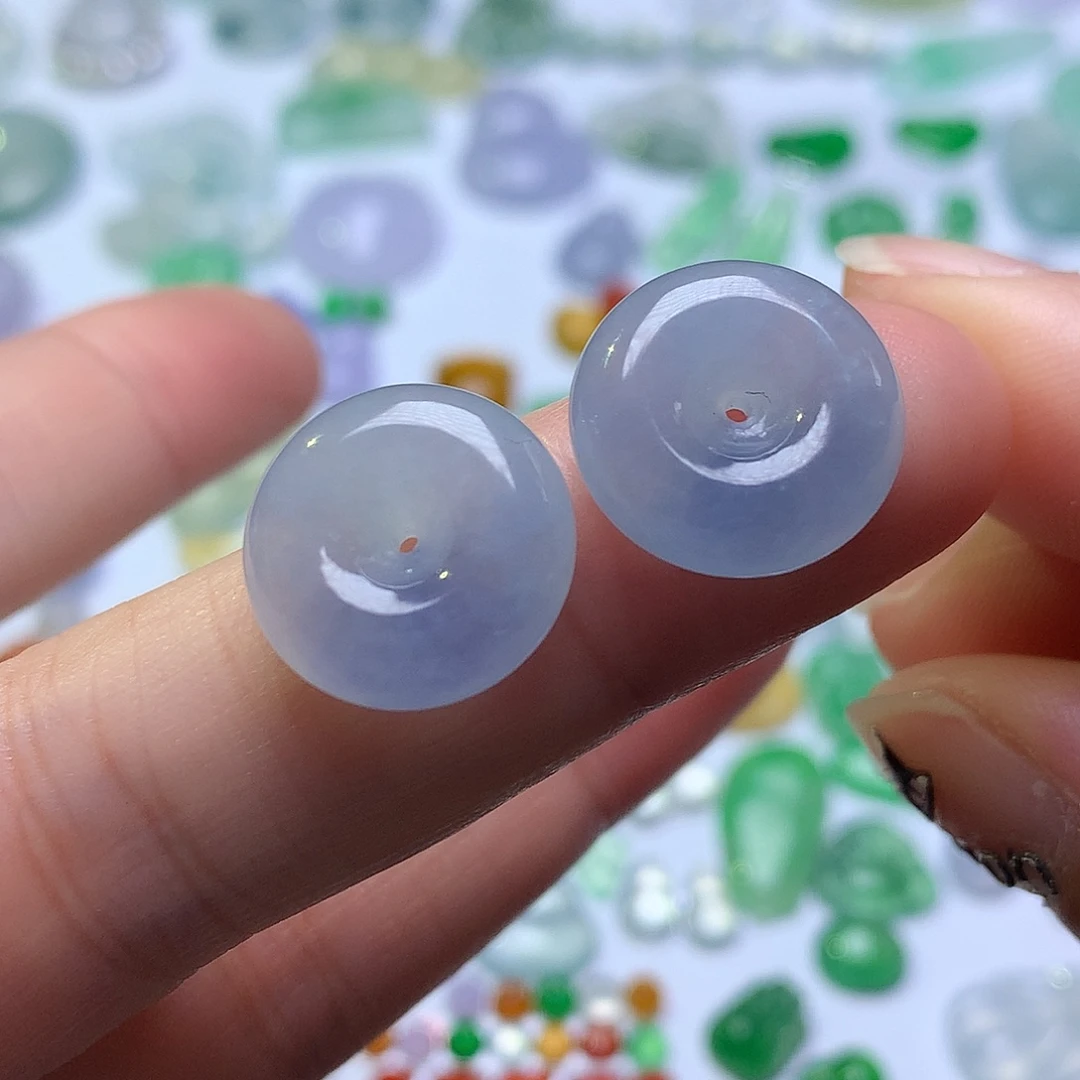 翡翠未镶嵌颈饰扣