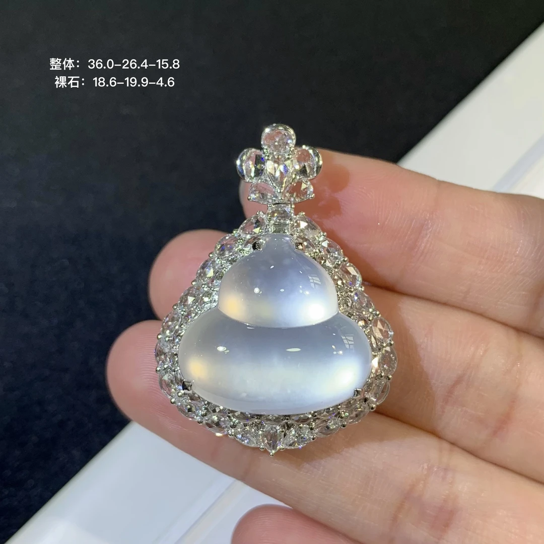 天然翡翠玻璃种茅台白胖葫芦吊坠