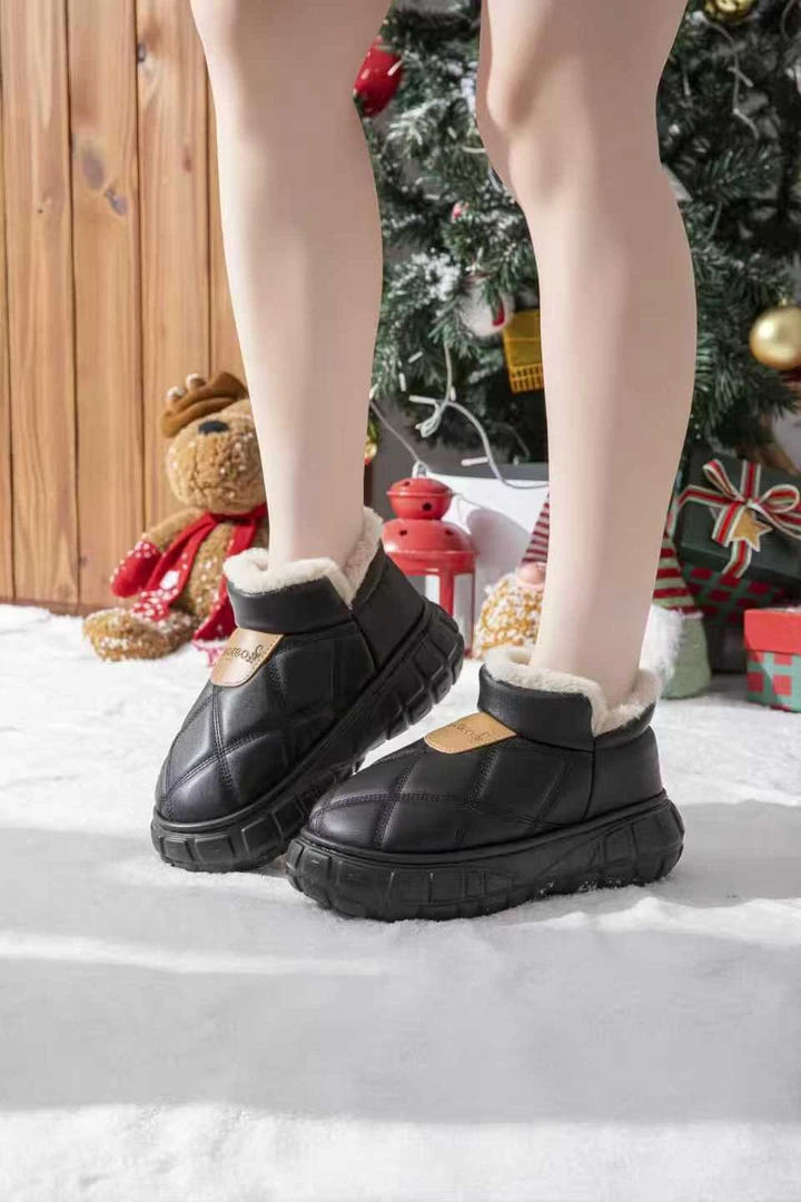 【c】壁虎782新款菱形格高帮雪地靴